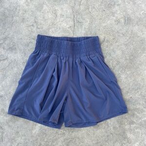 Columbia athletic shorts